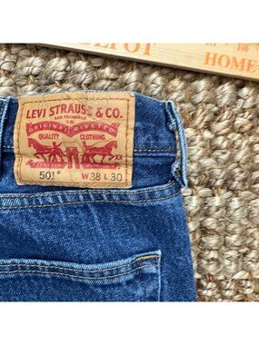 Levis 501 Straight Leg Button Fly Denim Jeans Mens W38 L30 Blue